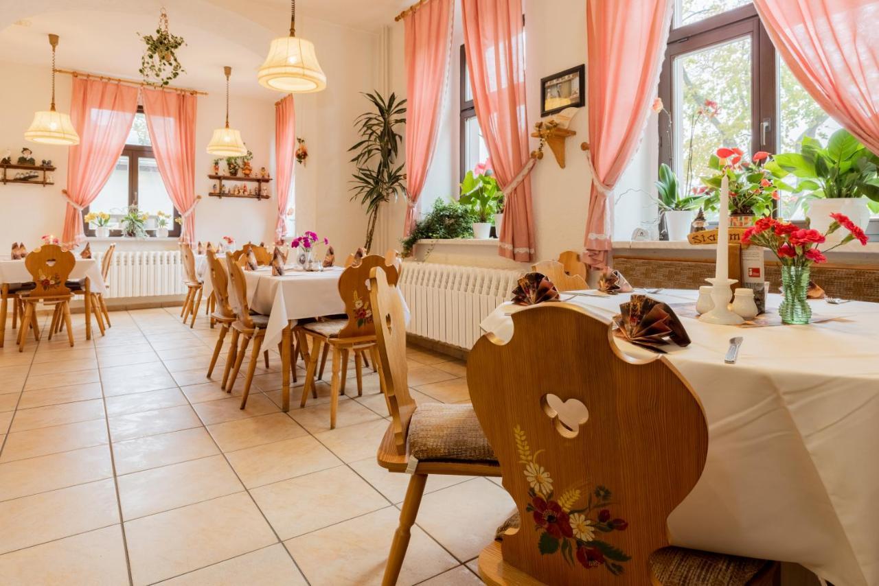 Hotel Carola Olbernhau Esterno foto