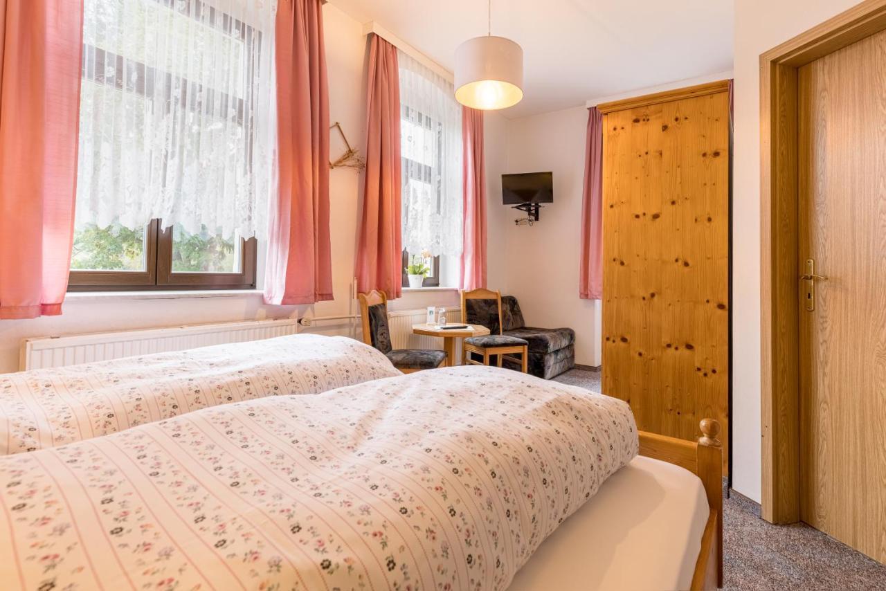 Hotel Carola Olbernhau Esterno foto